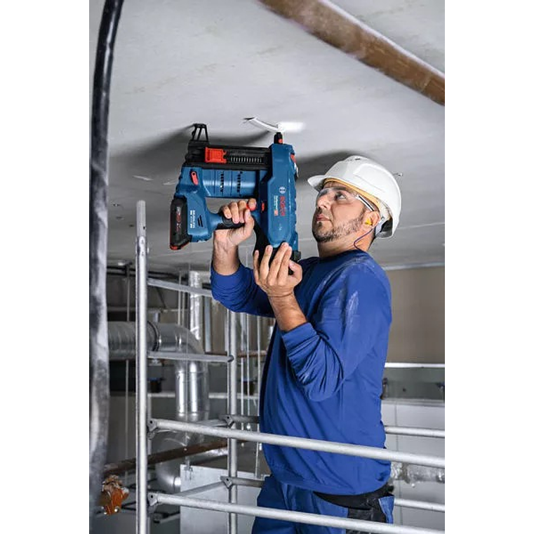 Pregadora de betão GNB 18V-40 + 2 baterias ProCORE18V 4.0Ah BOSCH 11