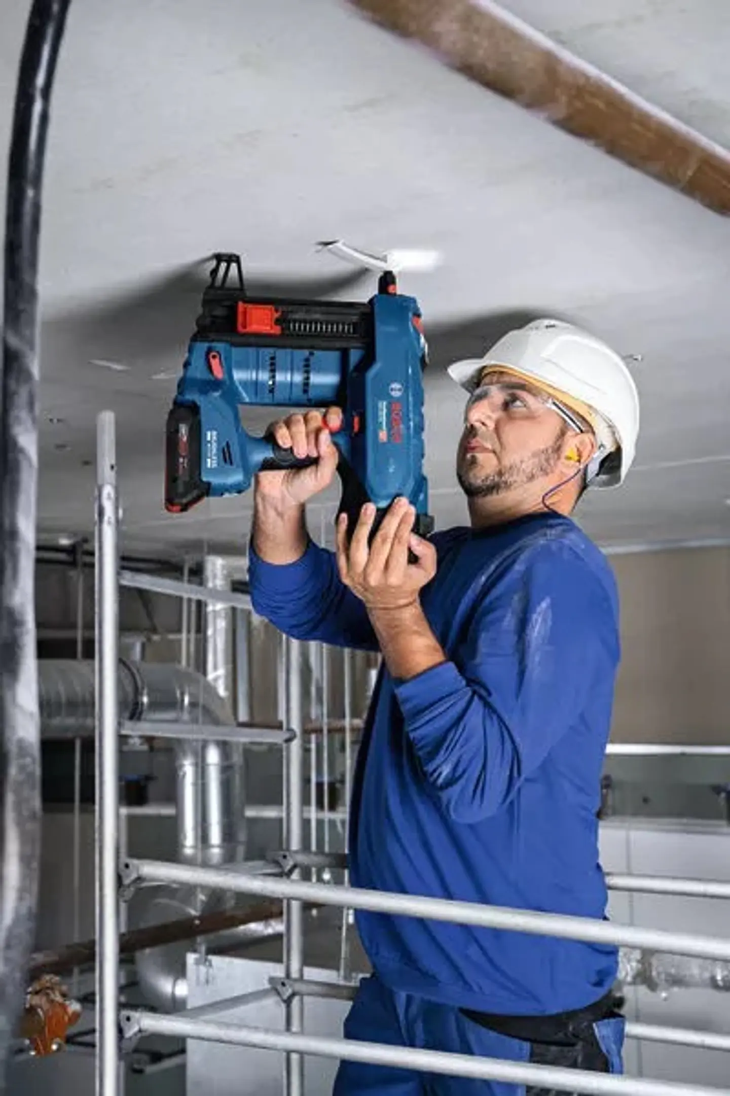 Pregadora de betão GNB 18V-40 + Mala XL-BOXX BOSCH 11