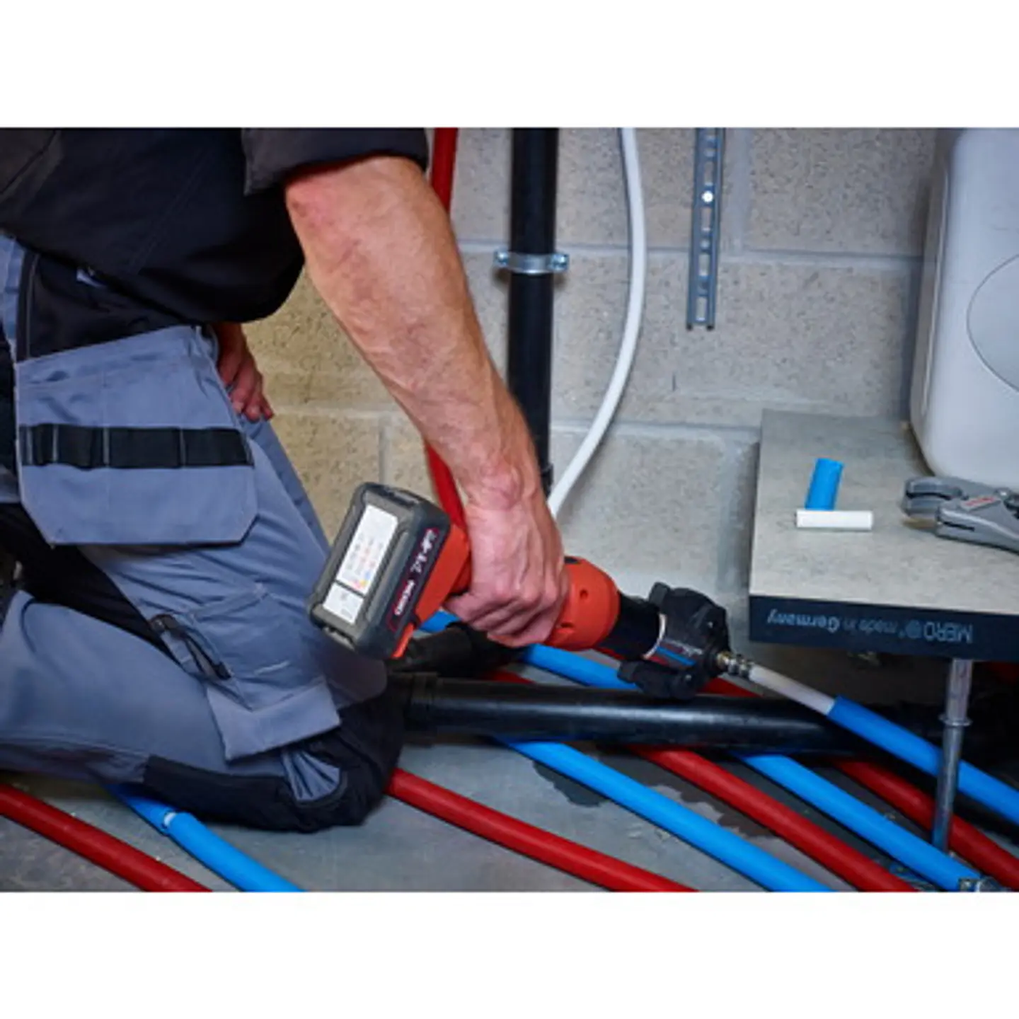 Maquina de Cravar Tubo Pex/Multicamada 18V RP219 + Matriz TH16-20-26 RIDGID  5