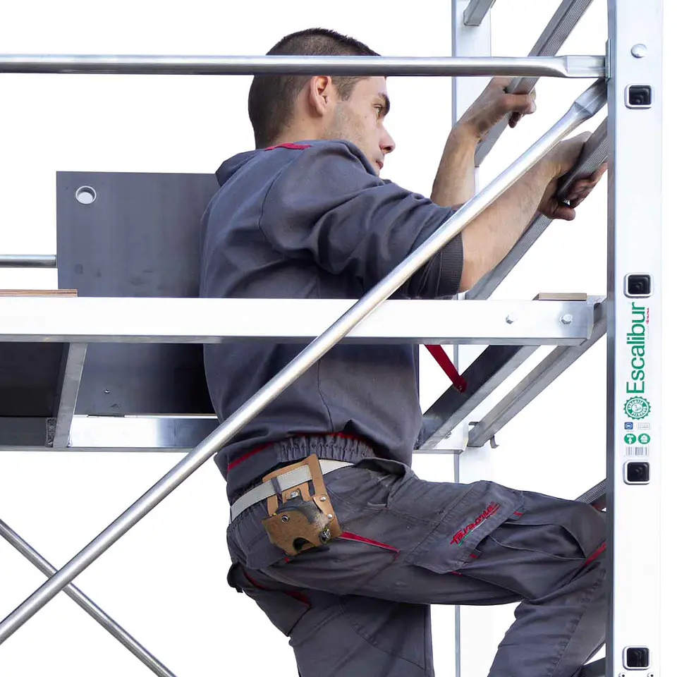 Mini Andaime de Alumínio com Sistema de Dobragem Rápida 1.300 x 550 mm ES-PONTAL ESCALIBUR BY FARAONE 3