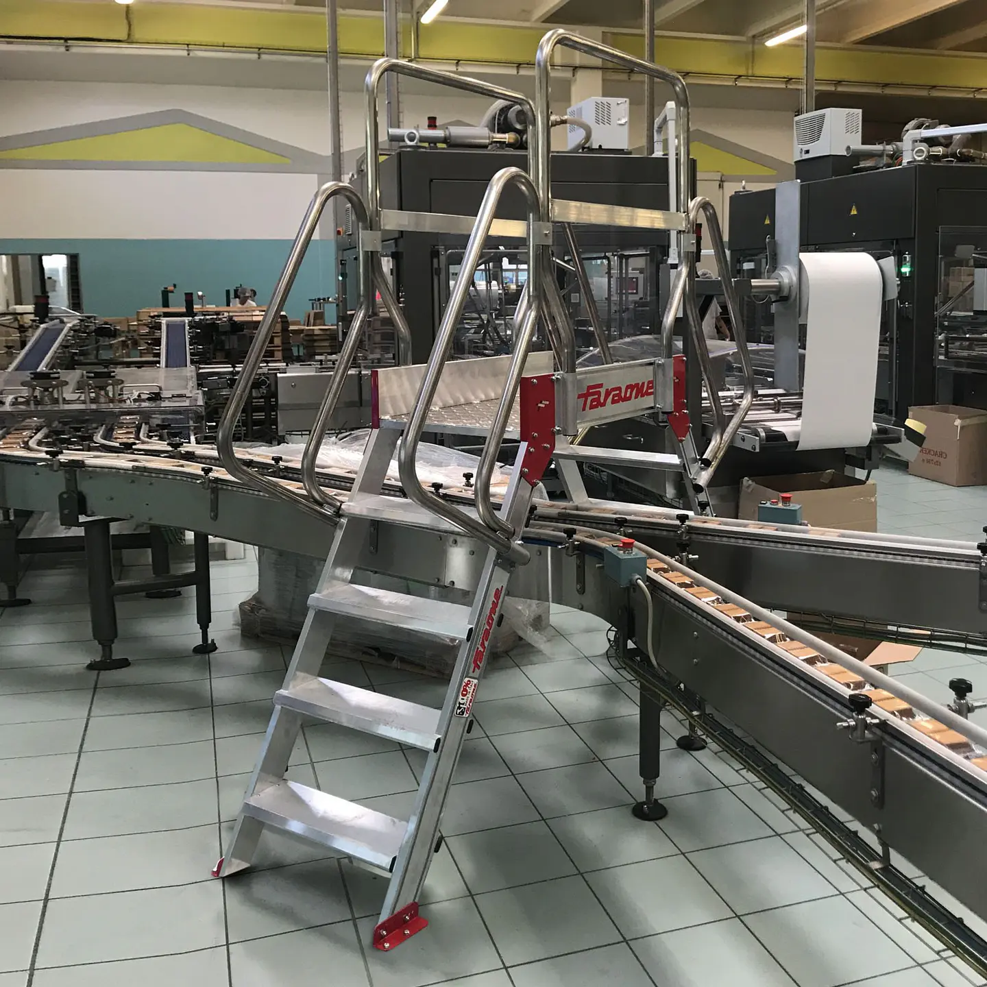 Escada de Ponte em Alumínio com Plataforma a 60º SP60 FARAONE 4