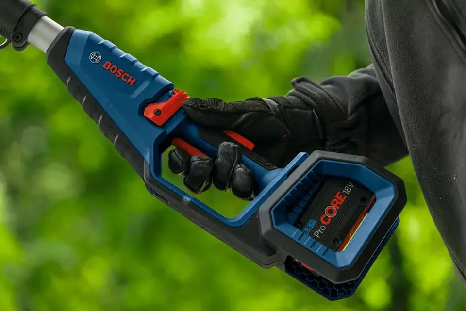 Podador telescópico sem fio GKE 18V-25 TP BOSCH 3