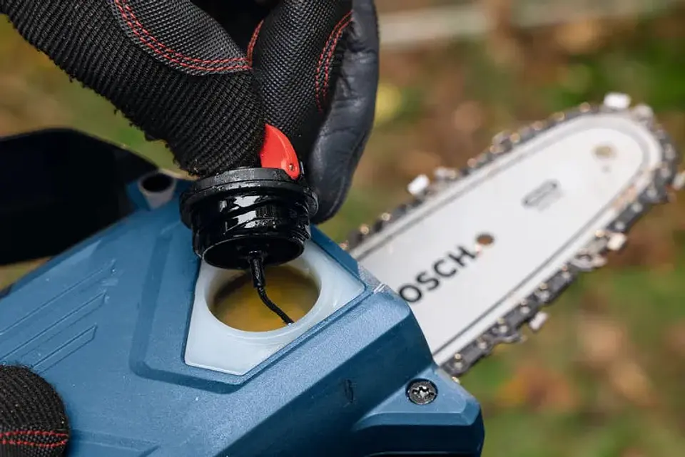 Serra de podar sem fio GKE 18V-15 BOSCH 3