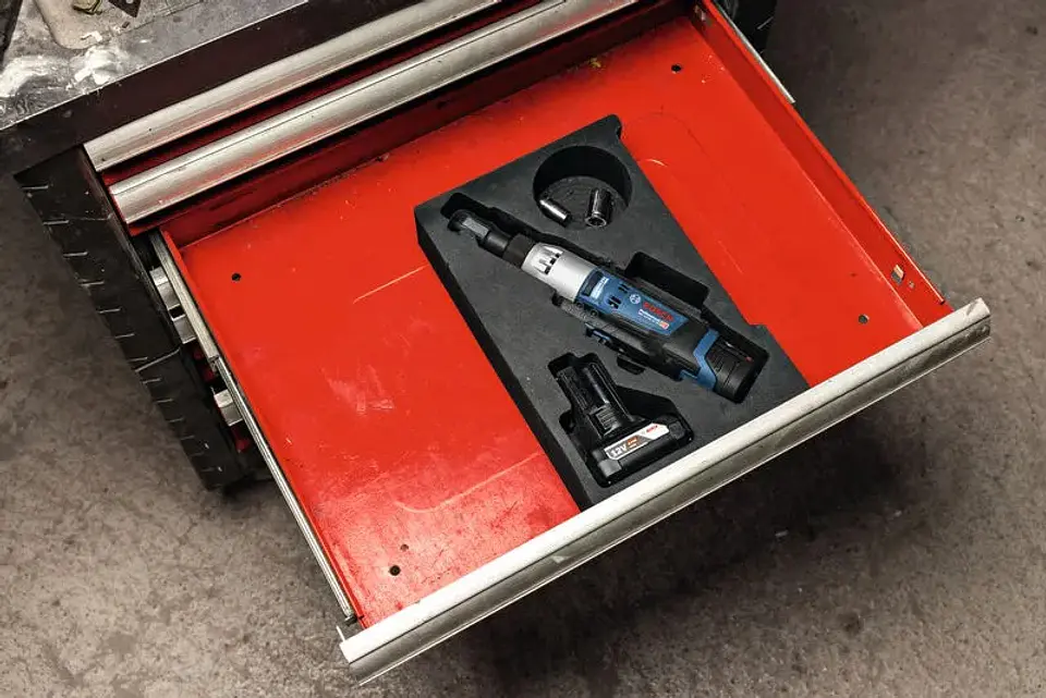 Chave de roquete sem fio GRC 12V-60 1/2 SN BOSCH 2