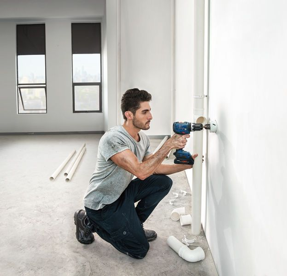 Aparafusadora/Berbequim com percussão sem fio GSB 18V-65 + 2 Baterias 18V 5.0Ah BOSCH 7