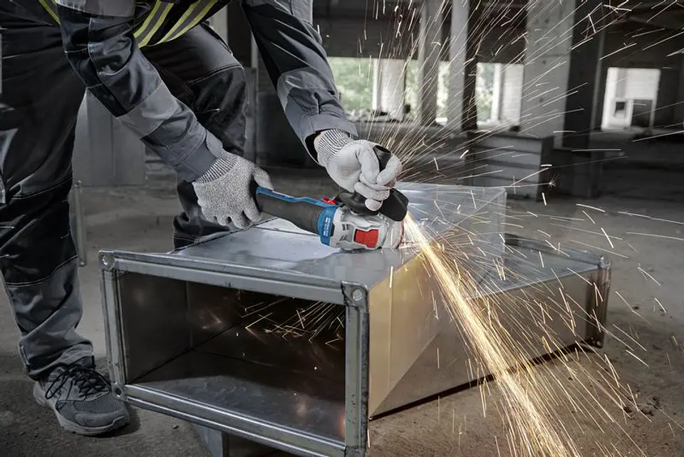 Rebarbadora sem fio X-LOCK GWS 18V-8 (125) BOSCH 2