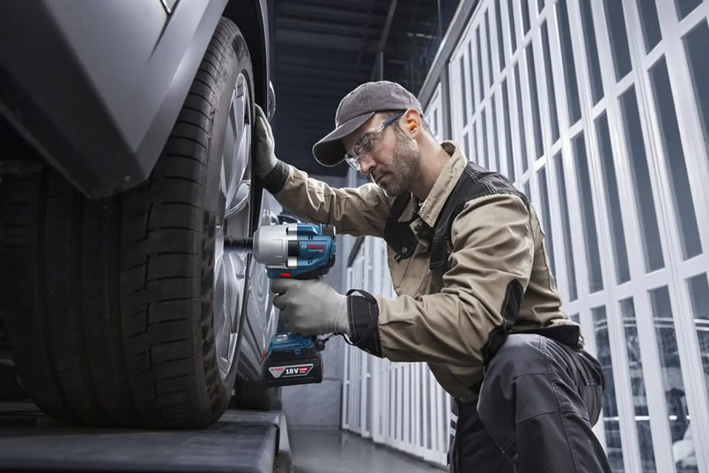 Aparafusadora de impacto sem fio GDS 18V-780 BOSCH 7