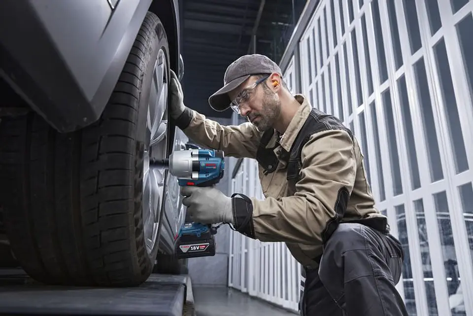 Aparafusadora de impacto sem fio GDS 18V-780 BOSCH 7