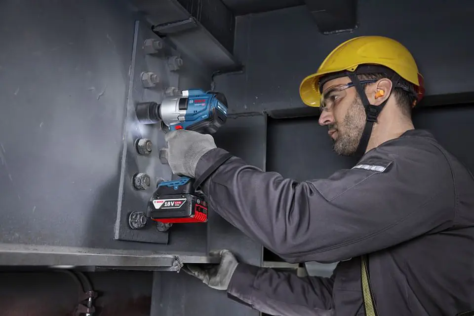 Aparafusadora de impacto sem fio GDS 18V-780 + Mala L-BOXX BOSCH 12