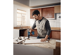 Conjunto de aparafusadora de impacto GDR 18V-215 + Berbequim GSB 185-LI + 2 Baterias 18V 2.0Ah BOSCH