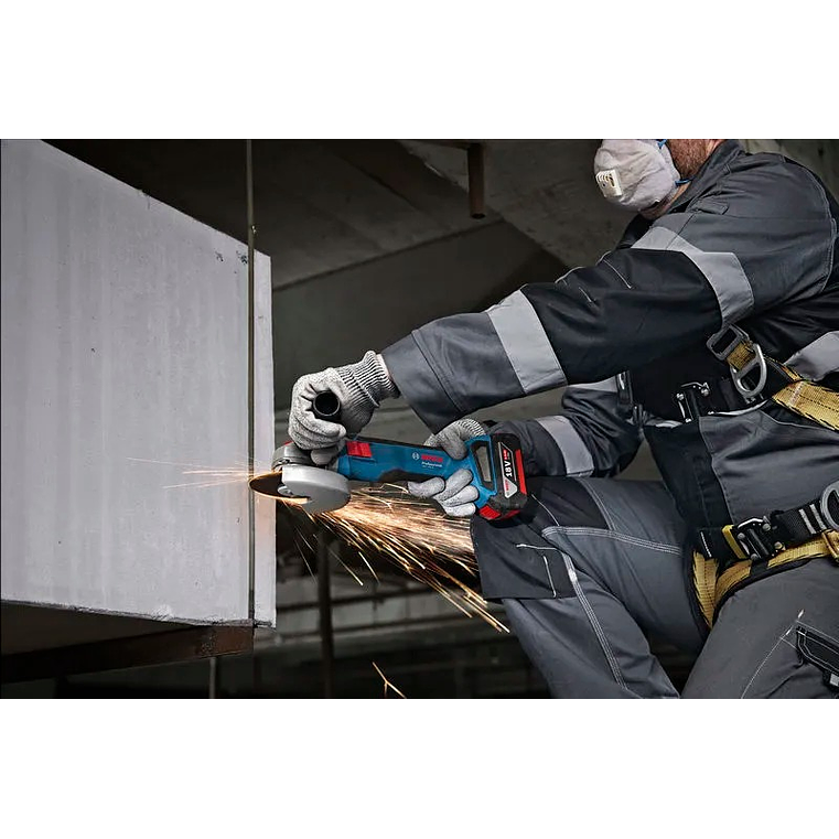 Conjunto sem fio Rebarbadora GWS 18V-8 (125) + Aparafusadora GSR 18V-45 + 2 Baterias 18V 4.0Ah BOSCH 3