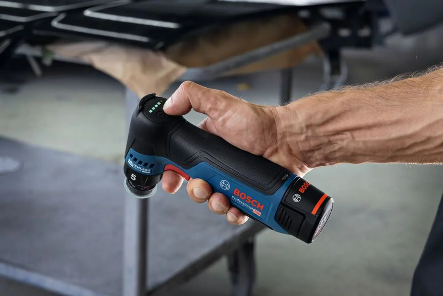 Lixadora excêntrica de precisão base de 32 mm GEX 12V-32 BOSCH 2