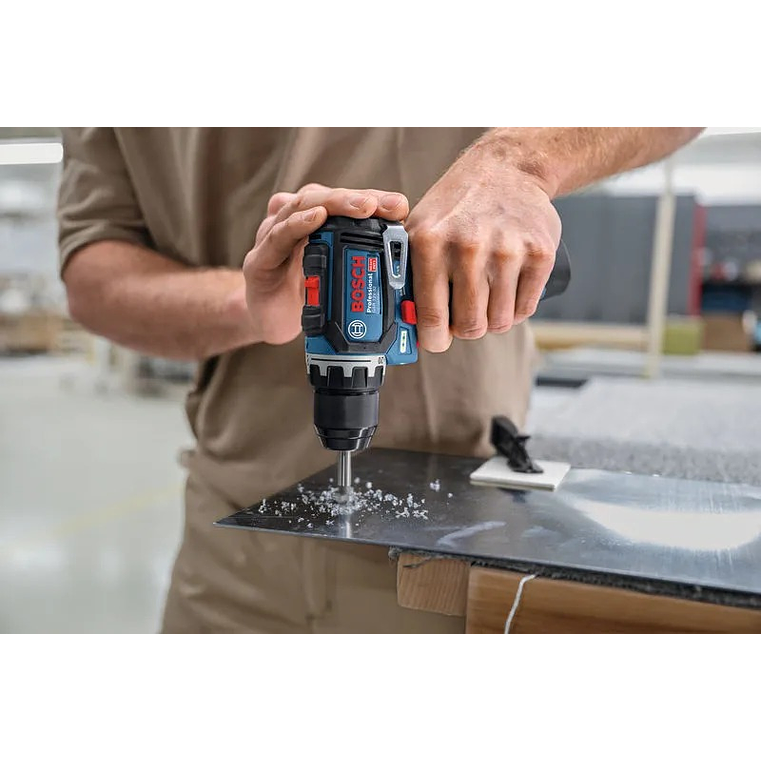 Aparafusadora sem fio GSR 12V-32 + 2 baterias 12V 2.0Ah + L-BOXX BOSCH 5