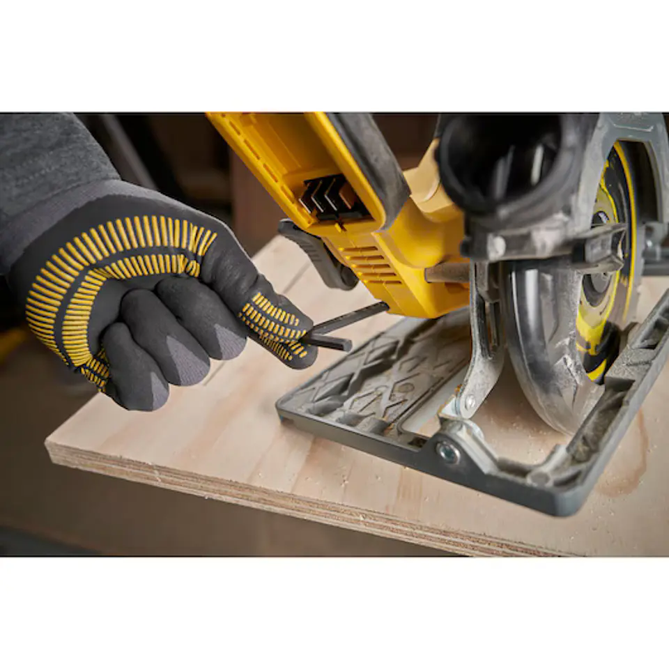 Serra Circular sem Escovas Ø190mm V20-18V SFMCS551B STANLEY 4