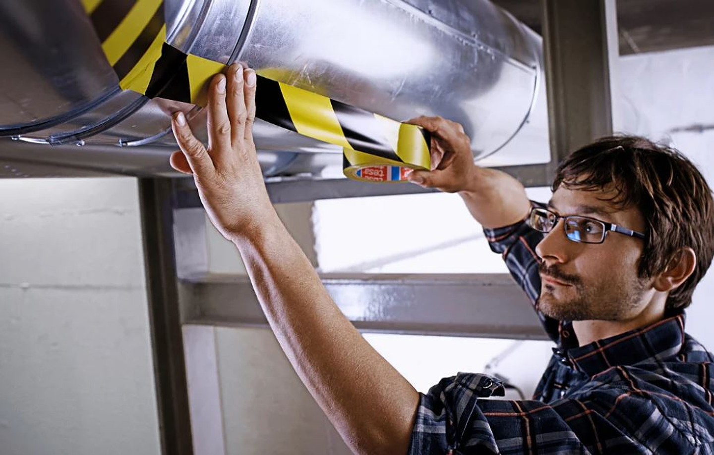 Rolo Fita Marcação Amarelo/Preto 50 mm x 33 mts. 60760 TESA 3