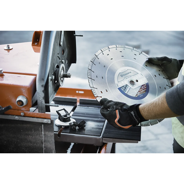 Disco Diamante para Betão Ø350x25,4/20x3,2mm VARI-CUT™ S50 PLUS HUSQVARNA 2