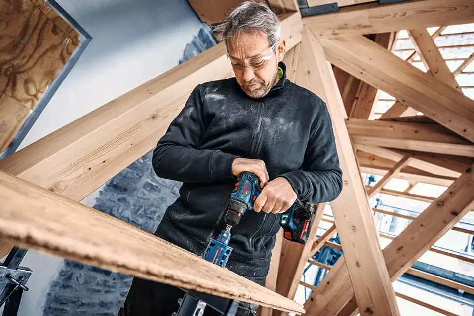 Aparafusadora sem fio EXPERT EXSR18V-90 + 2 Baterias EXBA18V-40 + Mala L-BOXX BOSCH 5