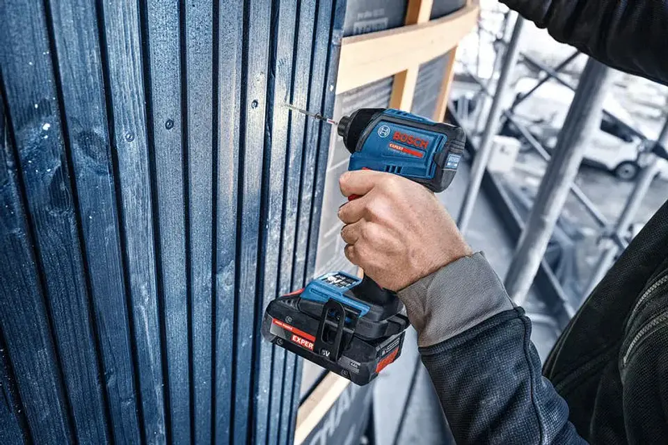 Aparafusadora de impacto sem fio EXPERT EXDR18V-230 + Mala L-BOXX BOSCH 4