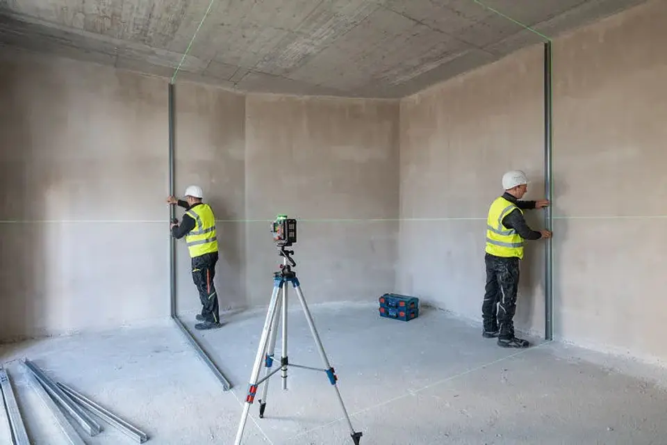 Nivel laser de linhas verdes EXPERT EXLL18V-120-33CG + Mala L-BOXX BOSCH 8