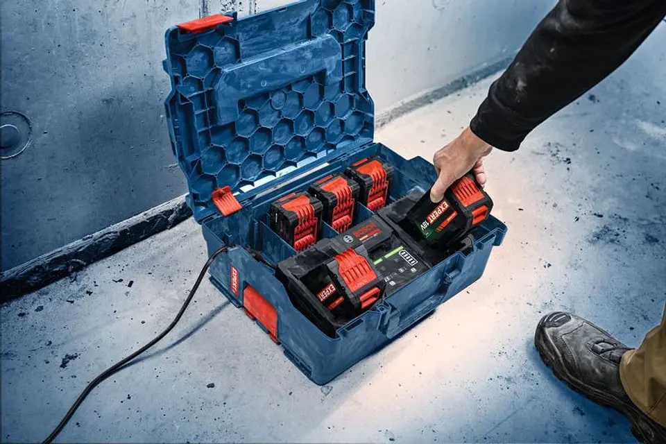 Carregador de 2 baterias em paralelo EXPERT EXAL18V2-320 BOSCH 7