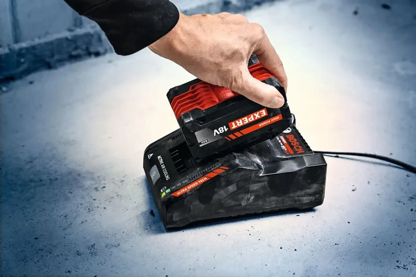 Carregador EXPERT EXAL18V-160 BOSCH 2