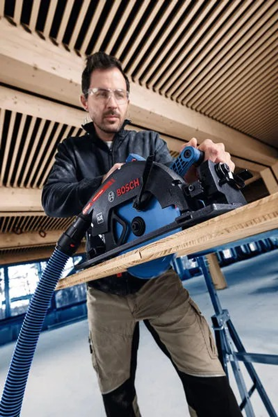 Serra circular sem fio 190mm EXPERT EXKS18V-68GX + Mala L-BOXX BOSCH 5