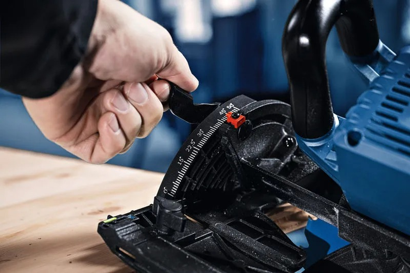 Serra circular sem fio 190mm EXPERT EXKS18V-68GX + Mala L-BOXX BOSCH 6