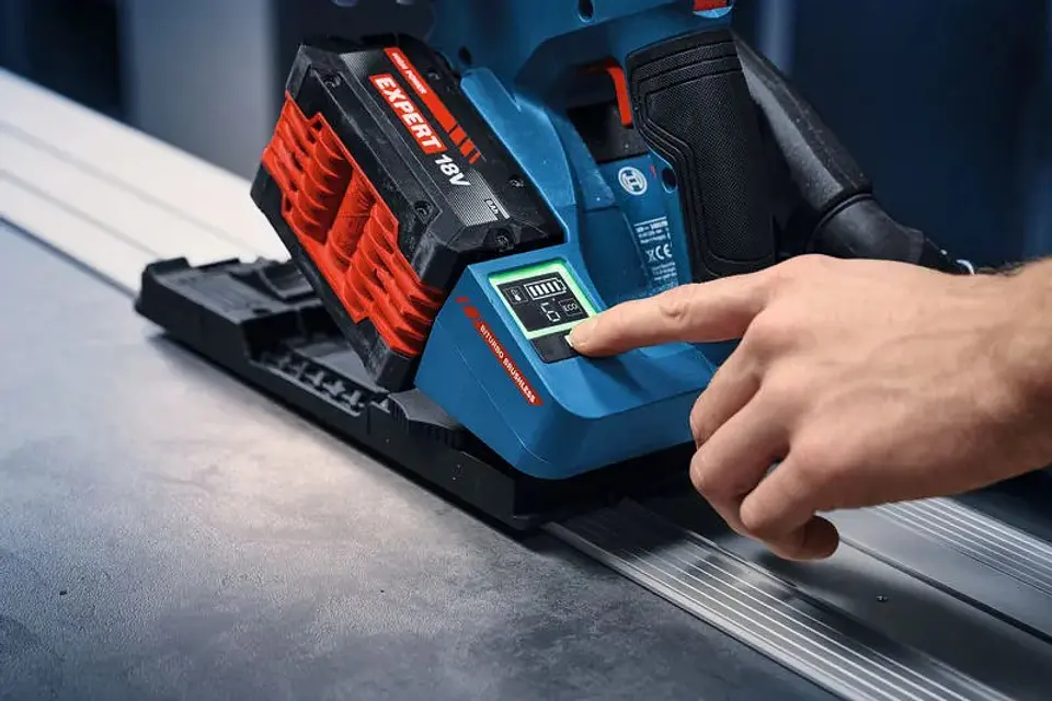 Serra de imersão sem fio EXPERT EXKT18V-52G + Mala L-BOXX BOSCH 6