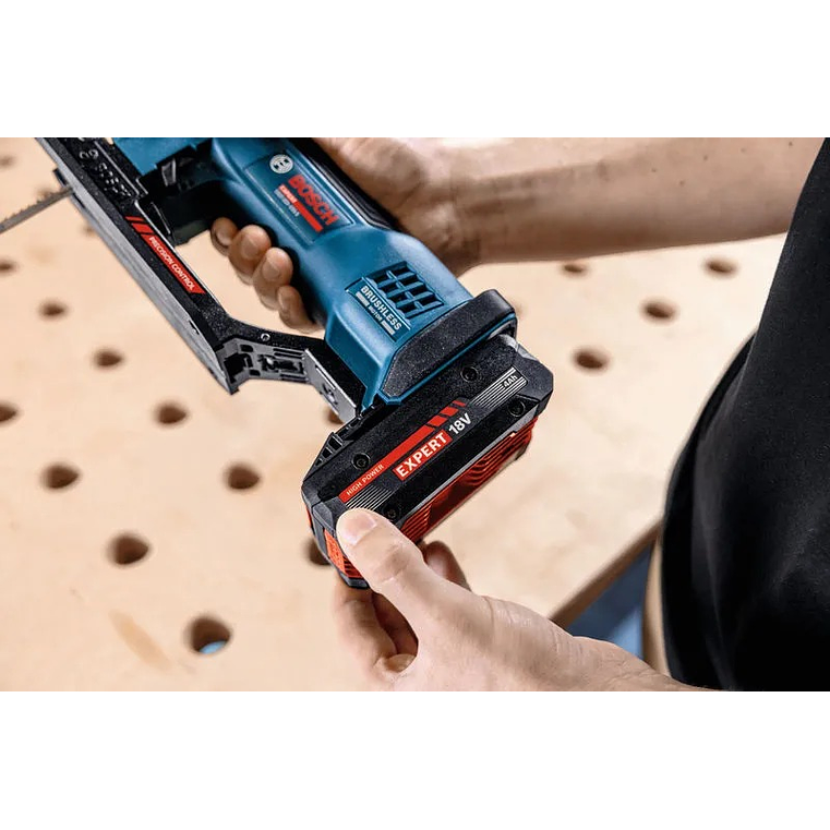 Serra vertical tico-tico sem fio EXPERT EXST18V-155S + Mala L-BOXX BOSCH 3