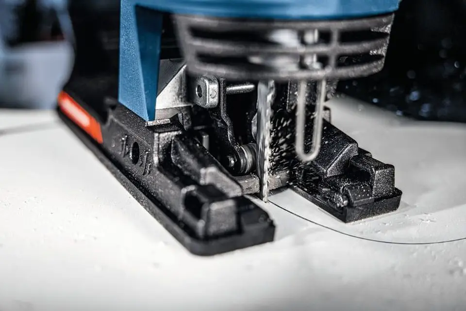 Serra vertical tico-tico sem fio EXPERT EXST18V-155S + Mala L-BOXX BOSCH 5