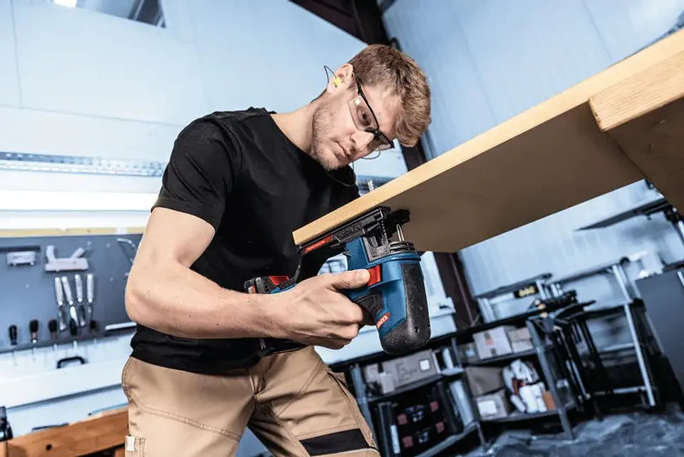 Serra vertical tico-tico sem fio EXPERT EXST18V-155S + Mala L-BOXX BOSCH 6