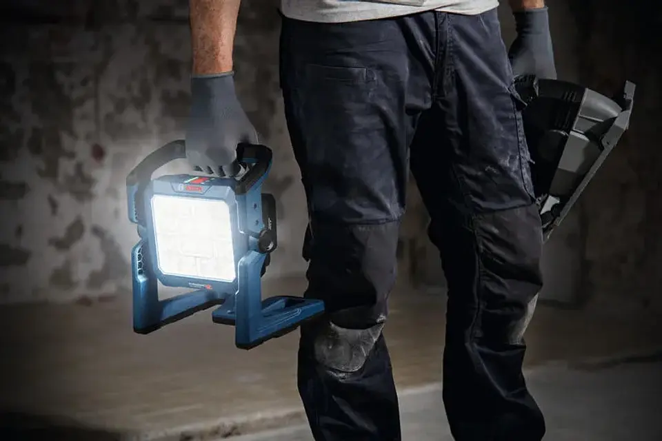 Projetor de Obra sem fio PRO HEAVY DUTY GLI 18V-5000 BOSCH 6