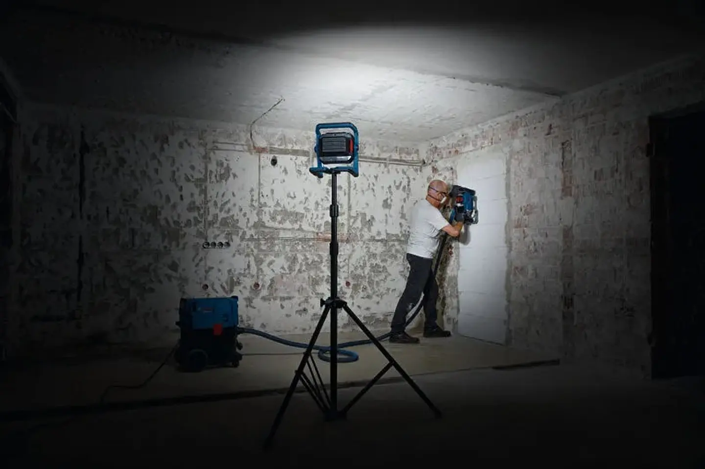 Projetor de Obra sem fio PRO HEAVY DUTY GLI 18V-5000 BOSCH 4
