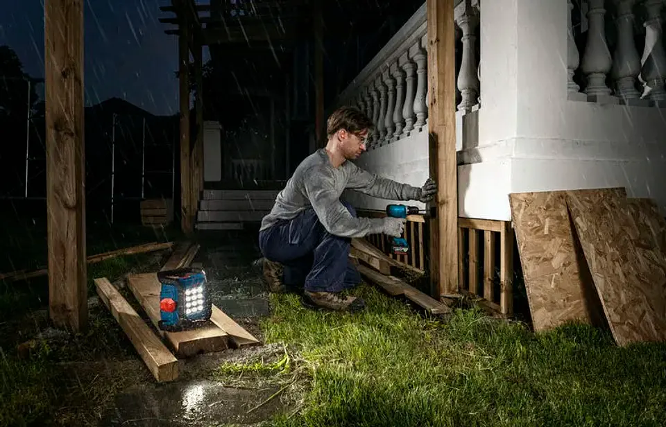 Projetor de Obra sem fio PRO HEAVY DUTY GLI18V-1500 BOSCH 2