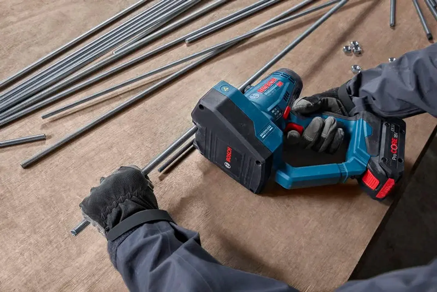 Cortador de hastes roscadas sem fio PRO HEAVY DUTY GGC 18V-12 + Mala L-BOXX 162 BOSCH 6