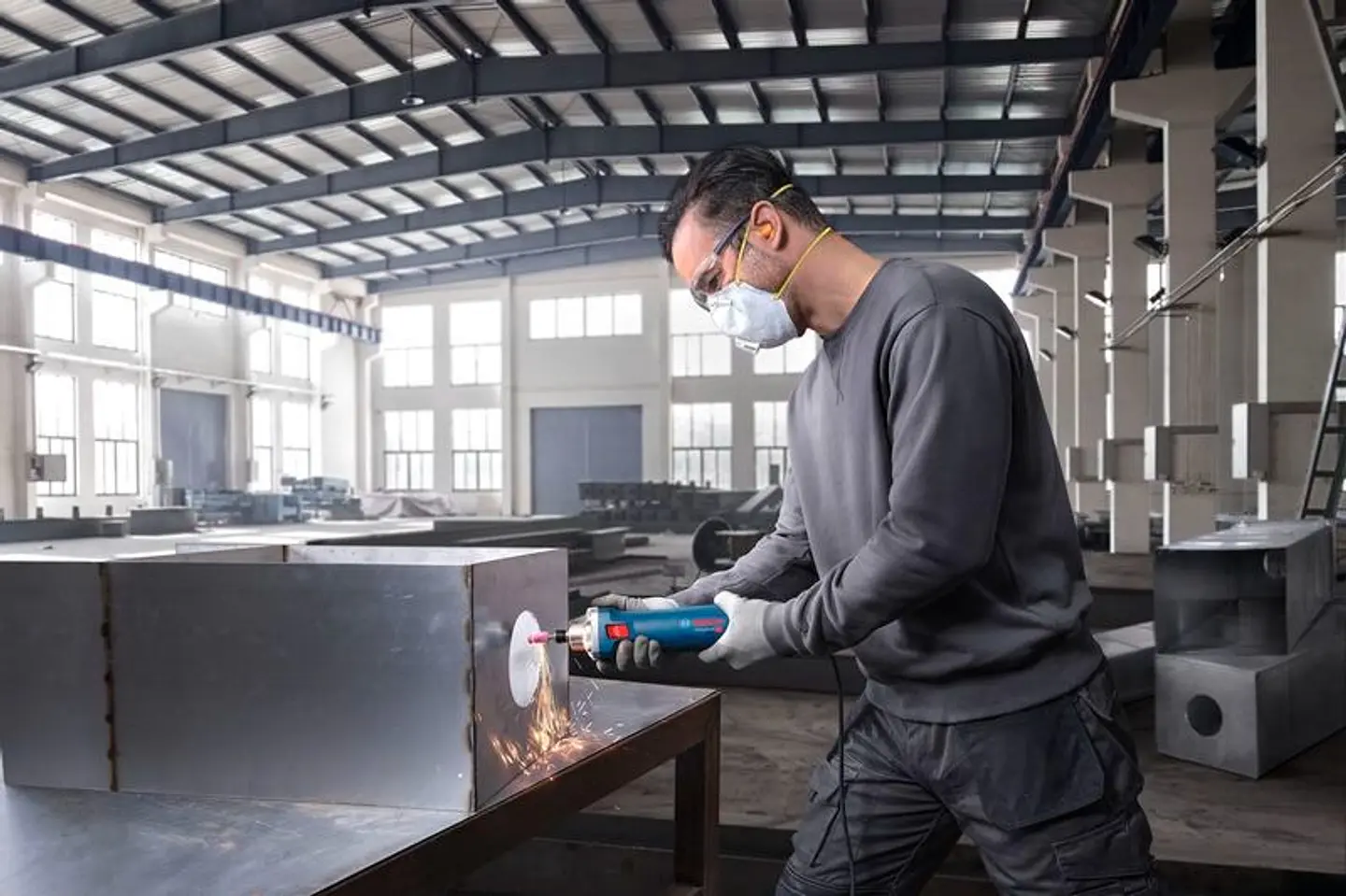 Retificadora direita PRO HEAVY DUTY GGS 30 S BOSCH 4