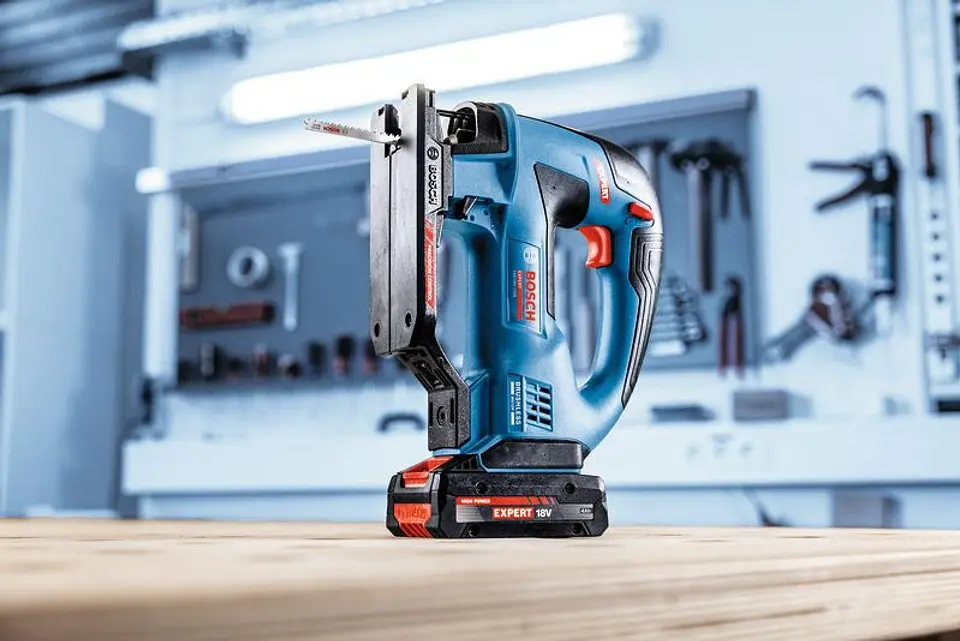 Serra vertical sem fio EXPERT EXST18V-155B BOSCH 3