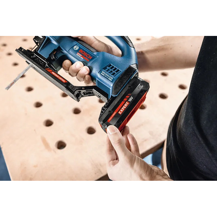 Serra vertical sem fio EXPERT EXST18V-155B BOSCH 6