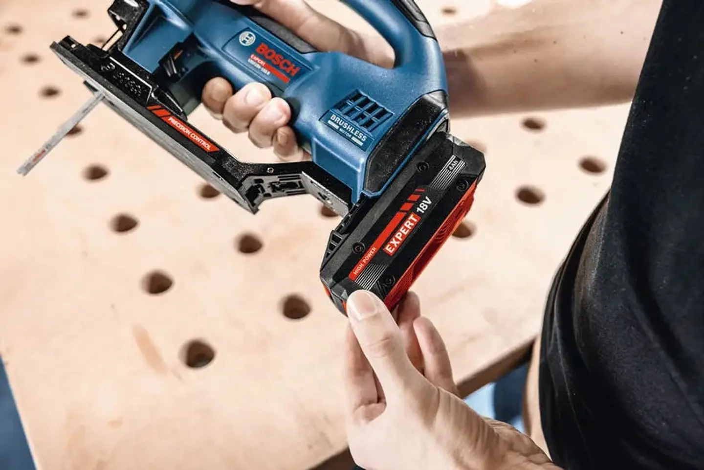 Serra vertical sem fio EXPERT EXST18V-155B BOSCH 6
