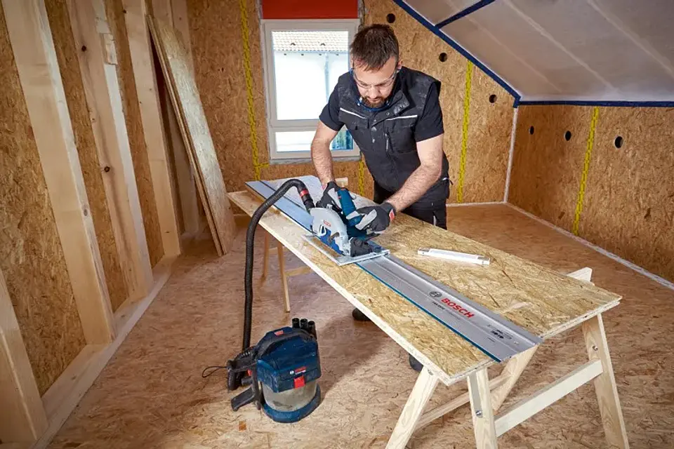 Serra circular sem fio PRO GKS 18V-68 G + Mala L-BOXX 238 BOSCH 6