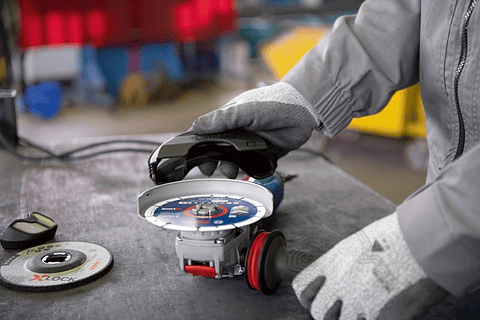 Rebarbadora com X-LOCK PRO HEAVY DUTY GWX 14-125 S BOSCH