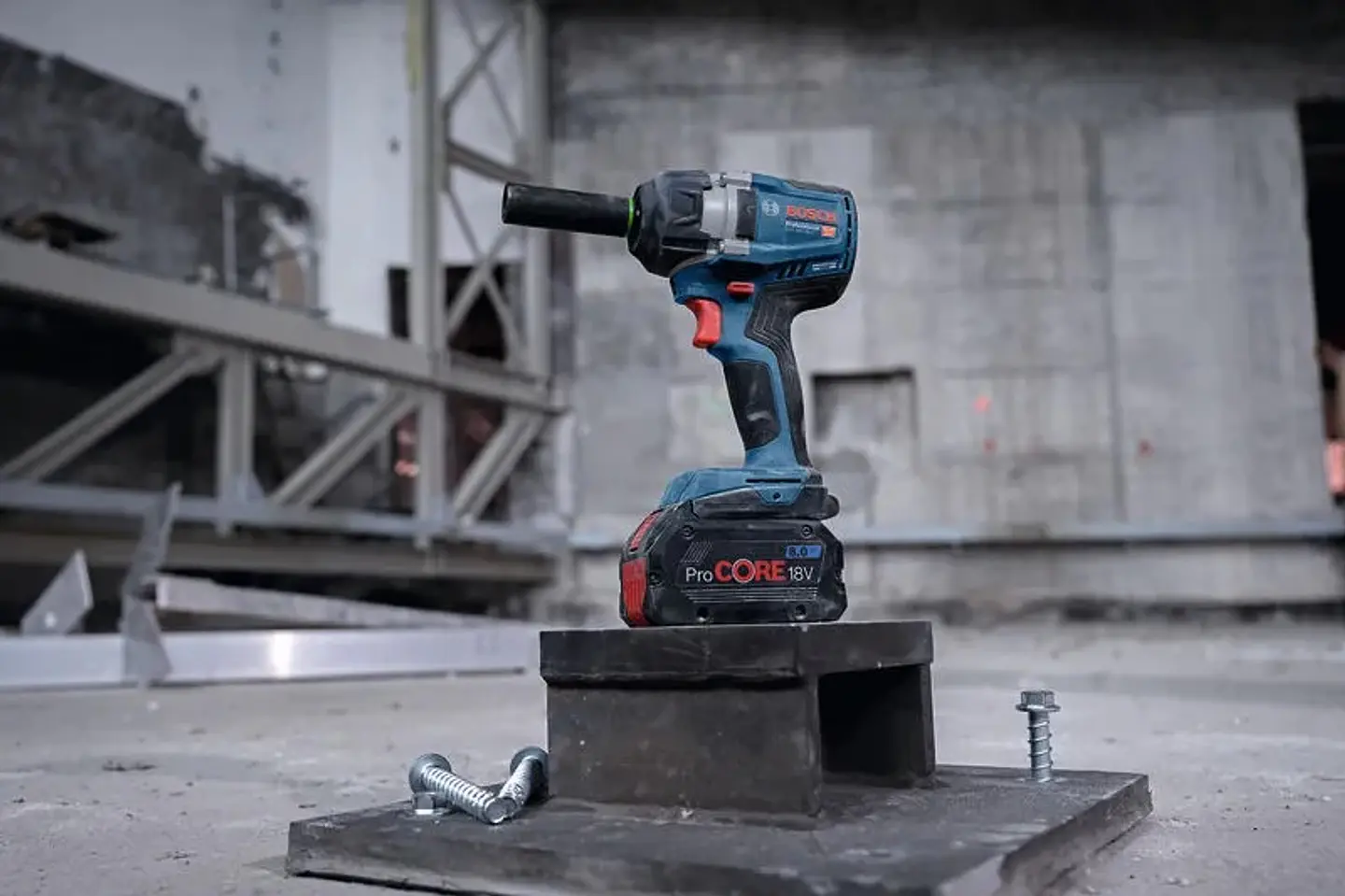 Aparafusadora/chave de impacto sem fio PRO GDS 18V-750 C BOSCH 7