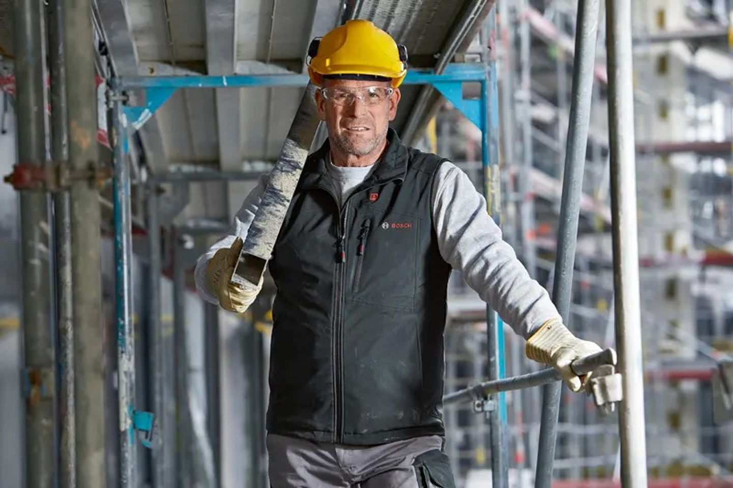 Colete com aquecimento PRO GHV 12+18V XA S BOSCH  3