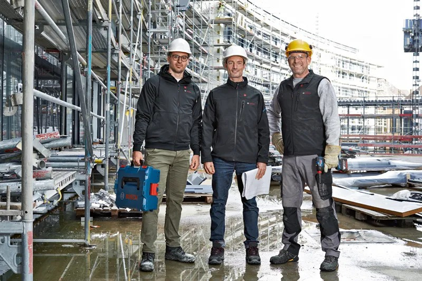 Casaco com capuz com aquecimento PRO GHH 12+18V XA S BOSCH 4