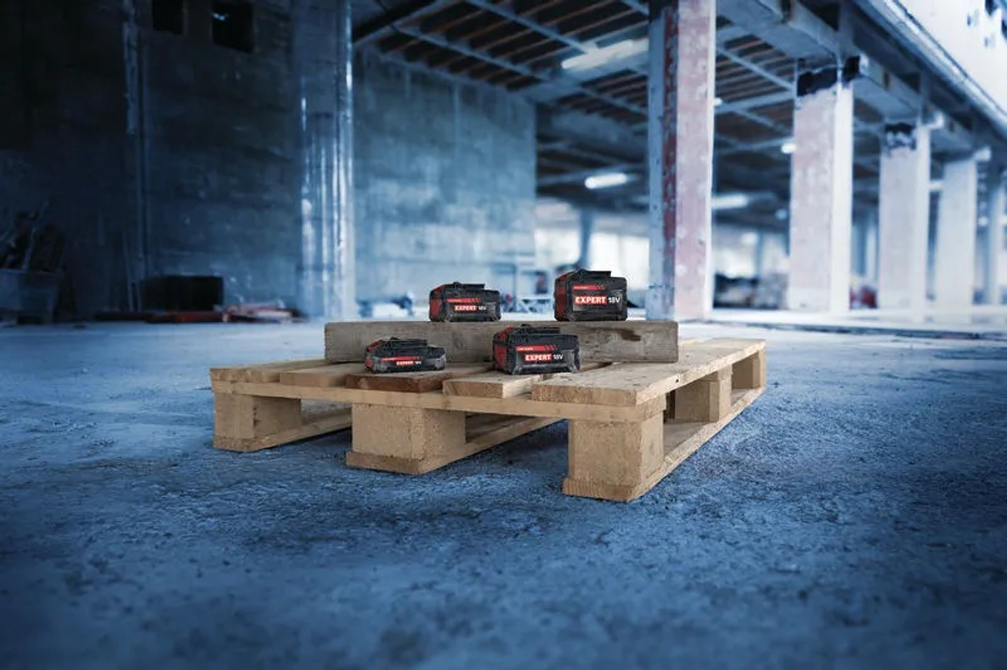 Pack de 4 Baterias EXPERT (2x EXBA18V-55 + 2x EXBA18V-80) + Carregador EXAL18V2-320 BOSCH 3