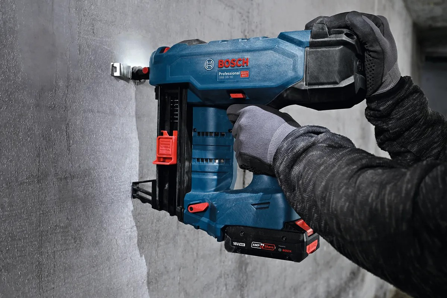 Suporte para abraçadeira de cabo PRO EMT-B Metal BOSCH  8