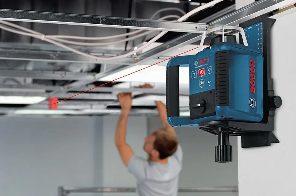 Laser de rotação PRO GRL 300 HV + Mala L-BOXX 238 + 2 pilhas de 1,2 HR20 + 1 pilha de 9V BOSCH 4