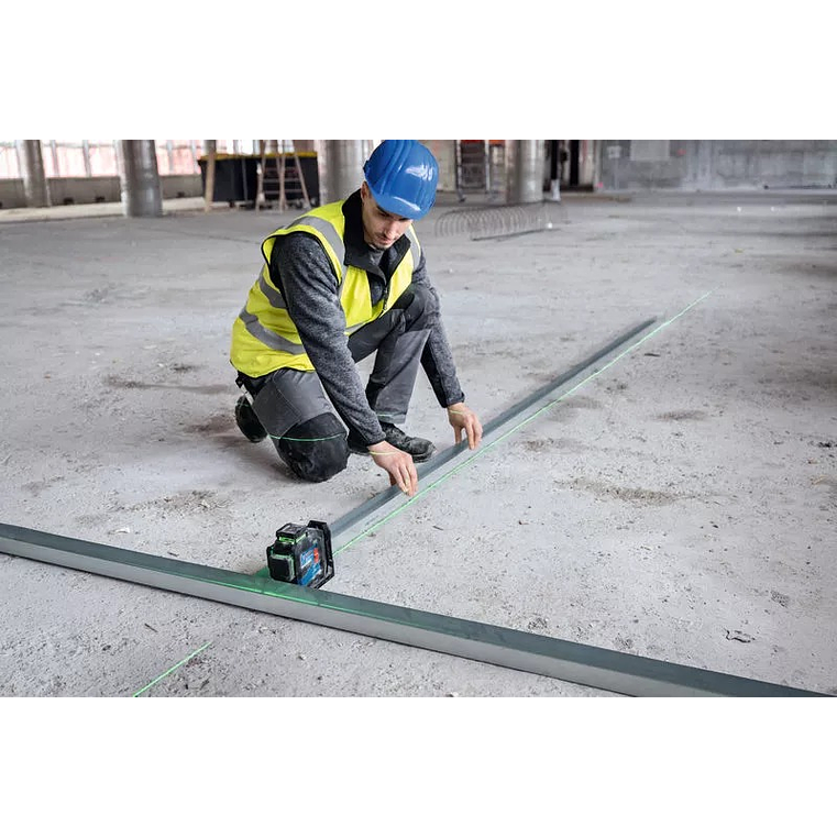 Nivel laser 3 Linhas Verdes GLL 80-33 G + Mala de Transporte + 2 pilhas de 1,5 V LR6 (AA) BOSCH 8
