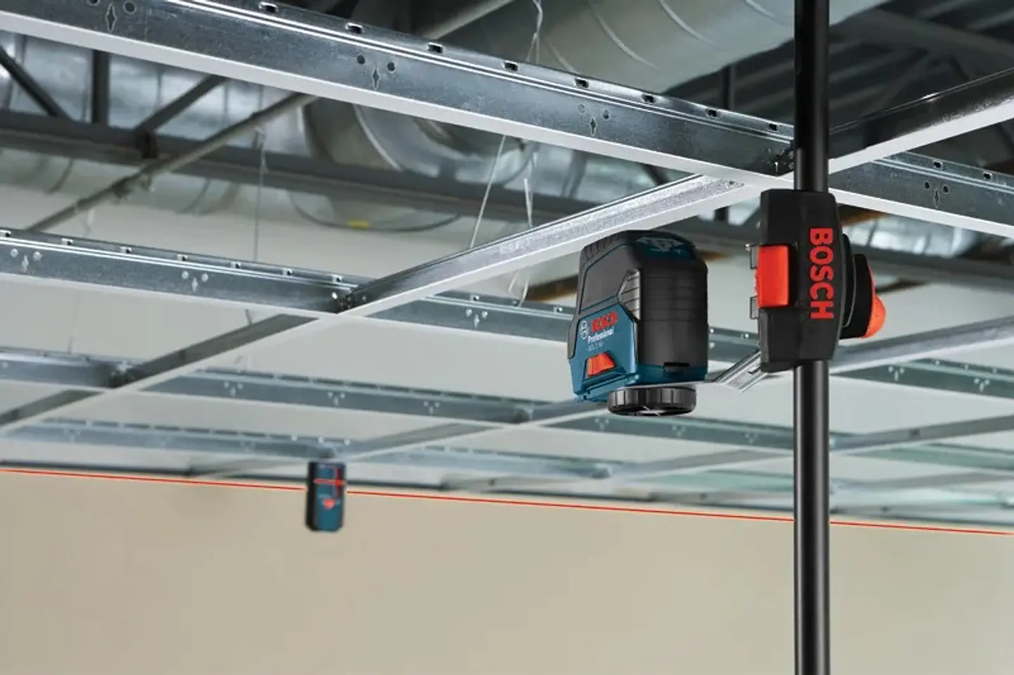 Laser combinado PRO GCL 2-50 + 3 pilhas de 1,5V + Mala de Transporte BOSCH  6