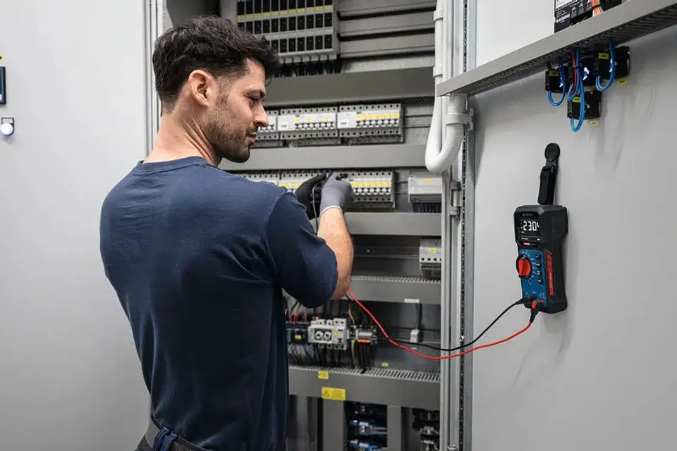 Multímetro digital EXPERT EXDM600-17 BOSCH 7